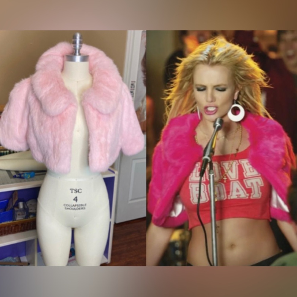 BRITNEYS JUICY COUTURE FUR SHAWL